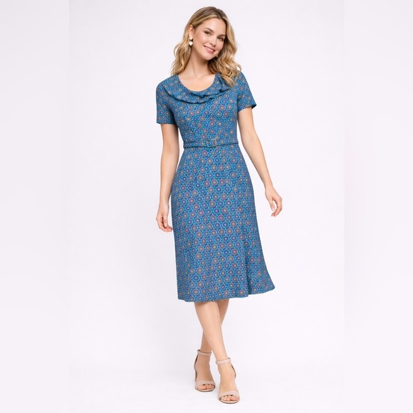 Tiffany Traveler Dresses & Skirts - Vintage Tiffany Traveler Floral Abstract Belt Dress S